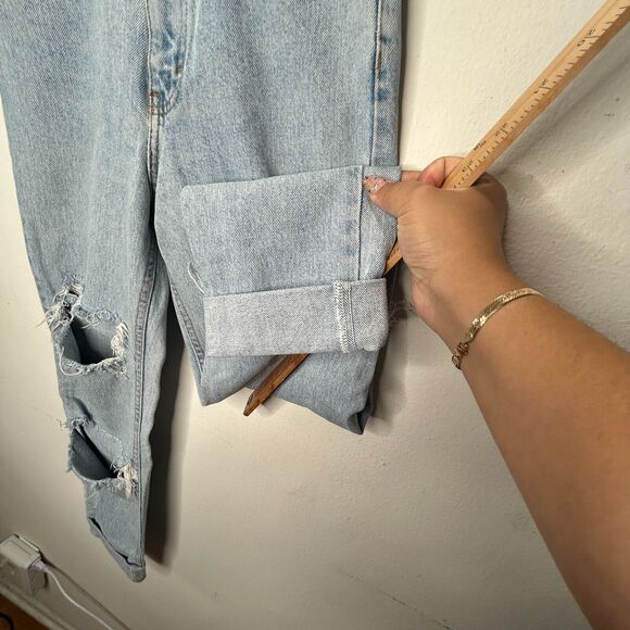 Calvin Klein Light Wash Distressed Cuffed High-Rise Jeans 4 - Picture 8 of 11